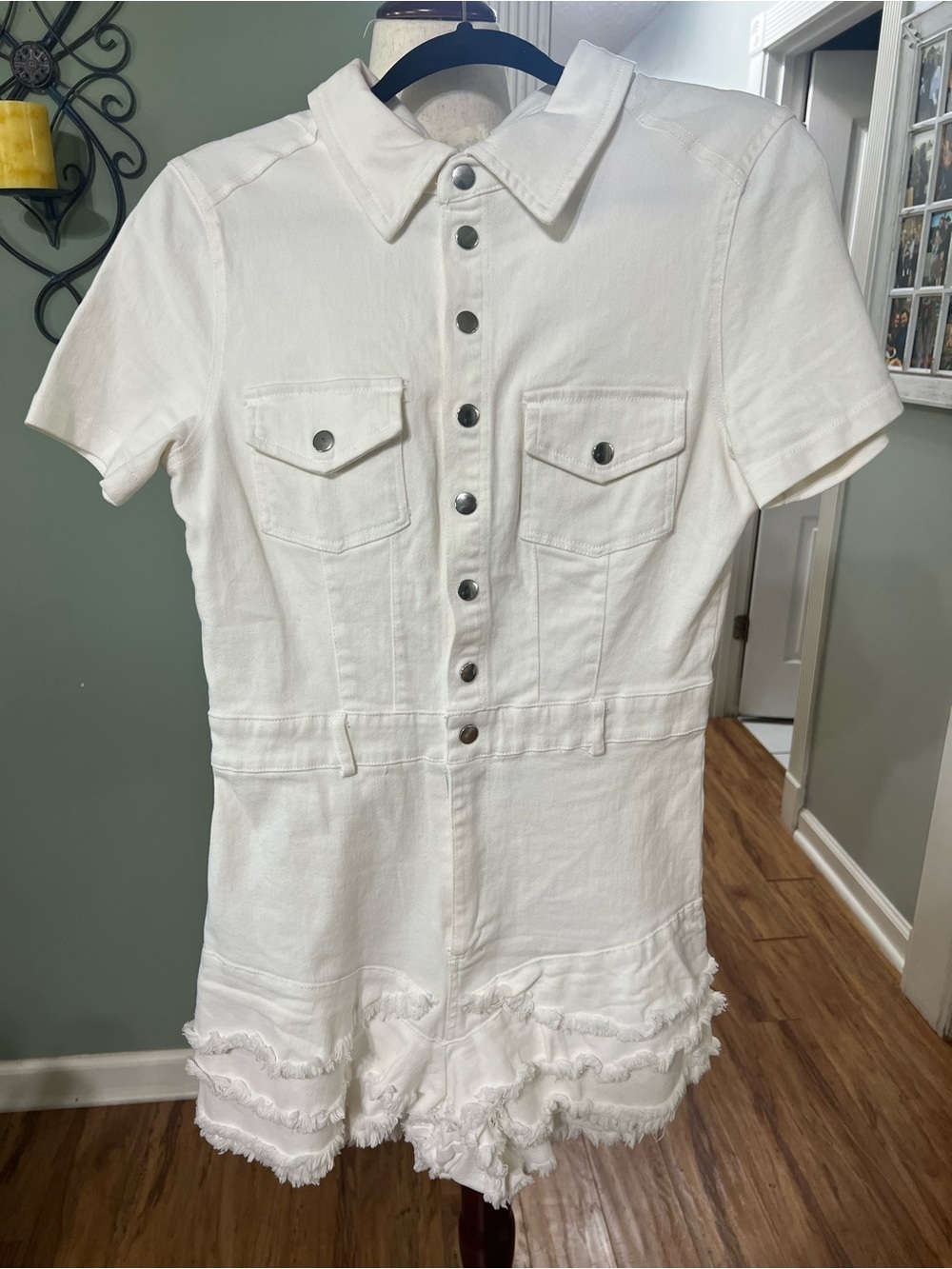 Cropped White Denim Button-Front Romper - Picture 4 of 8